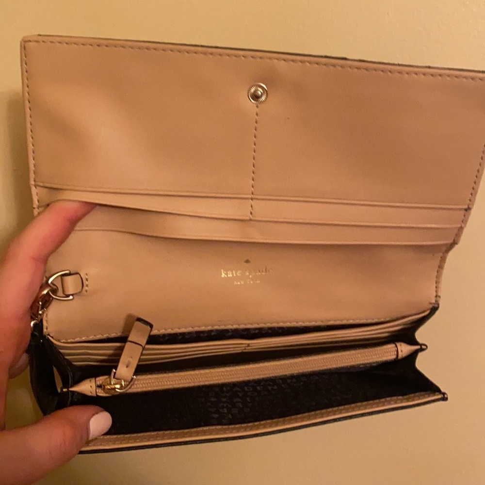 Kate Spade Wallet - Picture 3 of 4